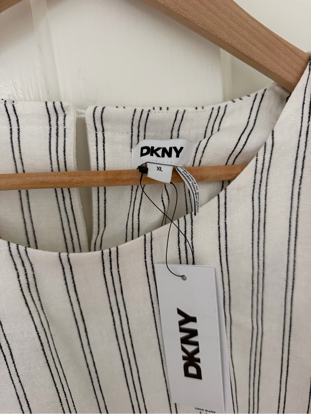 DKNY White Top with Navy Pinstripes - Picture 3 of 8